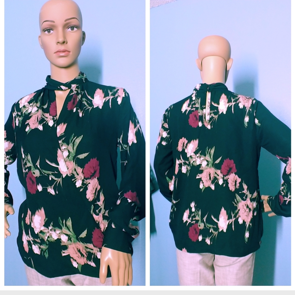 Vince Camuto floral longsleeve blouse